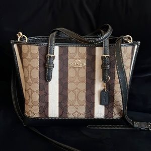 Coach Mollie Tote 25 In Signature Jacquard With Stripes
